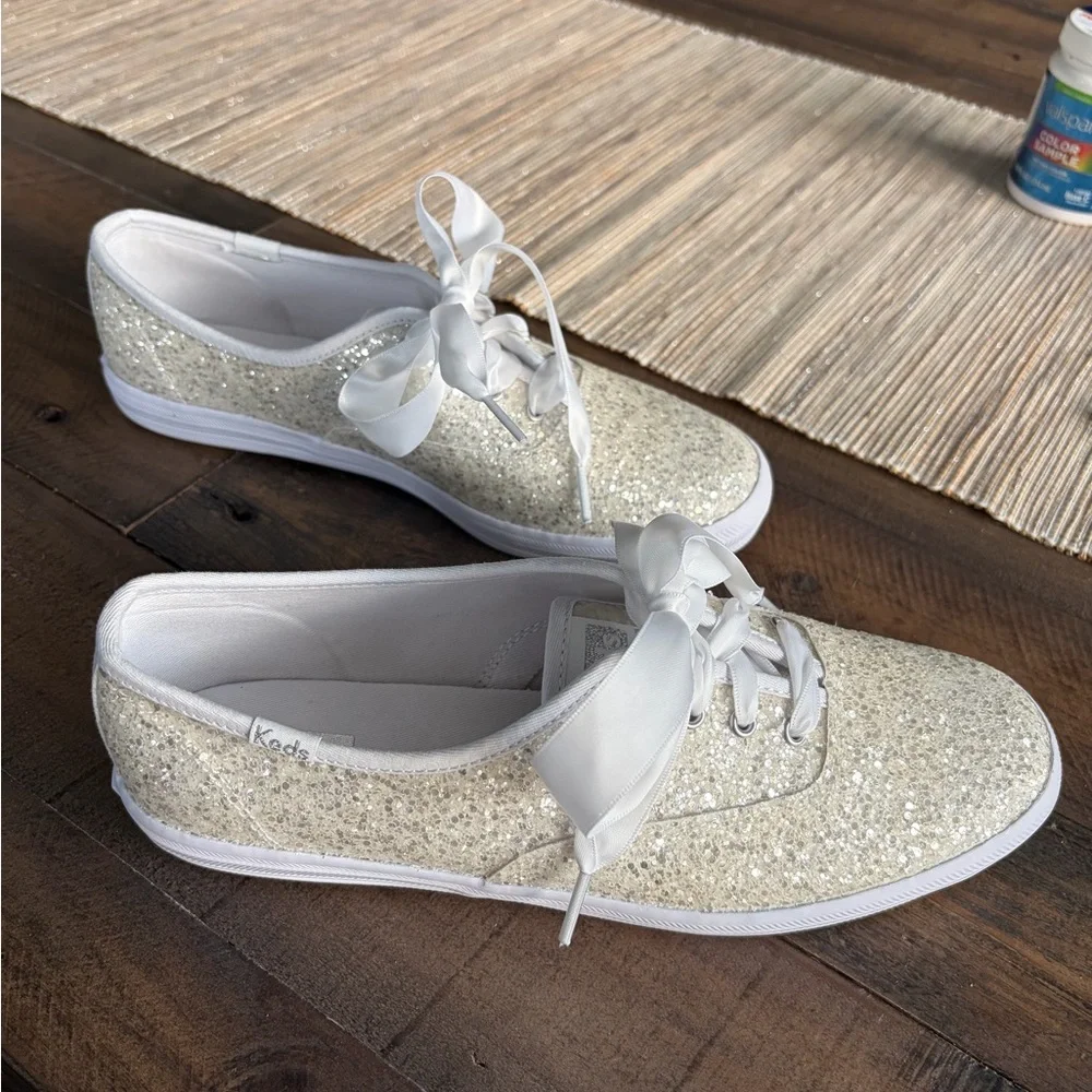 Brand new Sparkly white keds with ribbon laces, size 7.5 - Picture 2 of 5